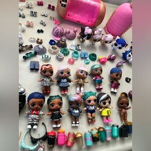Lot of lol surprise mini dolls Mga entertainment